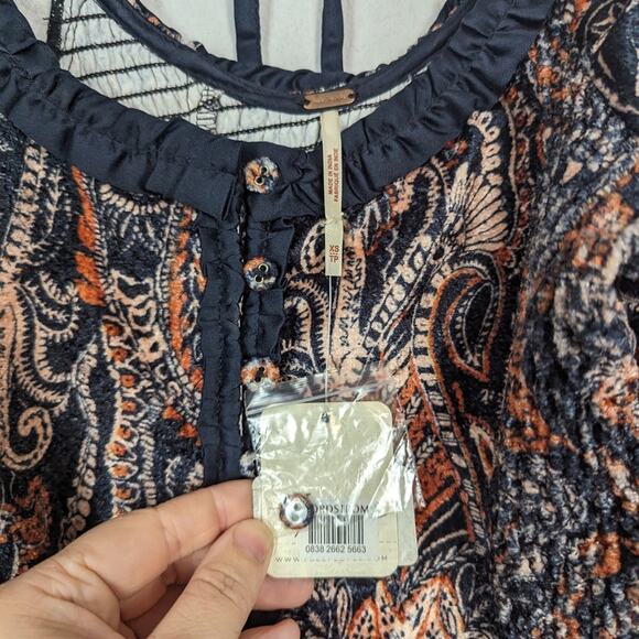 NWT Free People Dare Me Long Sleeve Velvet Blouse Size XS - Picture 9 of 11
